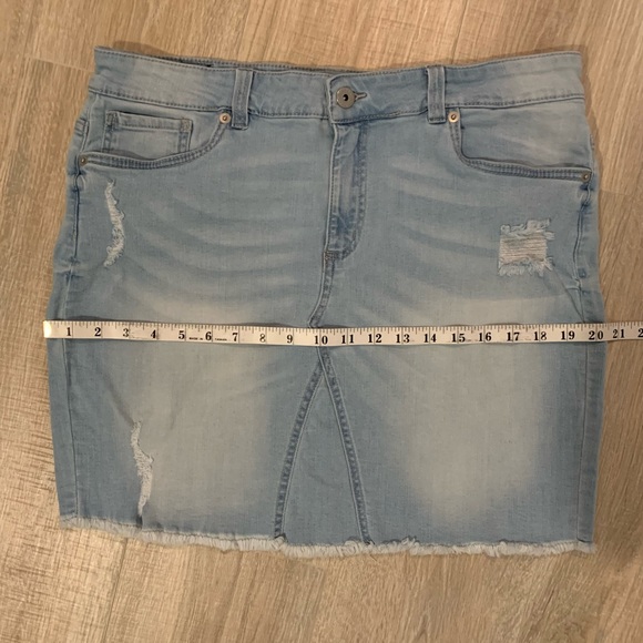 🩵Jeaniologie Distressed Denim Mini Skirt🩵 - Picture 8 of 12